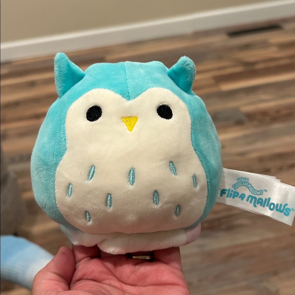 Squishmallow Flip-A-Mallow Winston owl